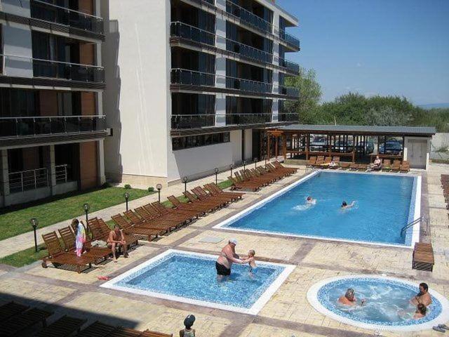 Апартаменти В Помориебей Комплекс Pomorie Exterior foto